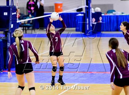 Thumbnail 2 in Idalia vs. Otis (CHSAA 1A Semifinal) photogallery.