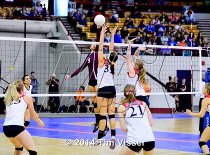 Thumbnail 2 in Idalia vs. Otis (CHSAA 1A Semifinal) photogallery.