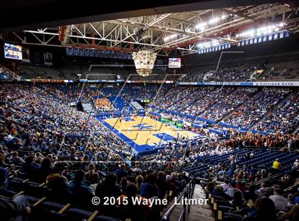 Thumbnail 3 in Hopkinsville vs. Owensboro (KHSAA Sweet 16)  photogallery.