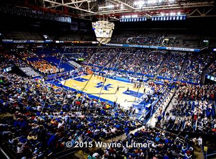 Thumbnail 3 in Hopkinsville vs. Owensboro (KHSAA Sweet 16)  photogallery.
