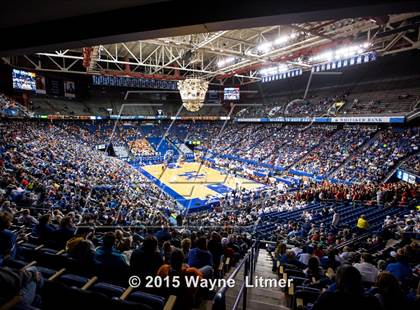 Thumbnail 2 in Hopkinsville vs. Owensboro (KHSAA Sweet 16)  photogallery.