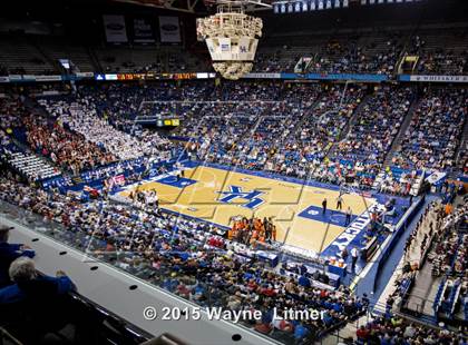 Thumbnail 1 in Hopkinsville vs. Owensboro (KHSAA Sweet 16)  photogallery.