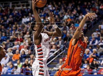 Thumbnail 2 in Hopkinsville vs. Owensboro (KHSAA Sweet 16)  photogallery.