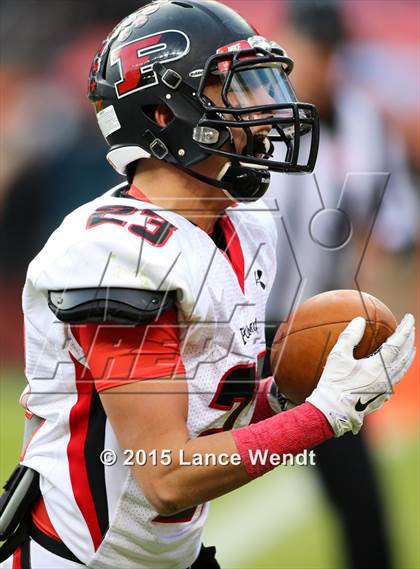 Thumbnail 2 in Pomona v Valor Christian (CHSAA 5A Final) photogallery.