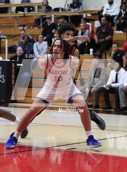 Thumbnail 3 in Fort Wayne North Side vs Fort Wayne Wayne (IHSAA 4A Region 4 Final) photogallery.