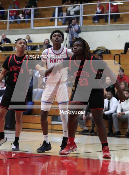 Thumbnail 3 in Fort Wayne North Side vs Fort Wayne Wayne (IHSAA 4A Region 4 Final) photogallery.
