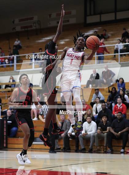 Thumbnail 2 in Fort Wayne North Side vs Fort Wayne Wayne (IHSAA 4A Region 4 Final) photogallery.