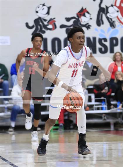 Thumbnail 2 in Fort Wayne North Side vs Fort Wayne Wayne (IHSAA 4A Region 4 Final) photogallery.