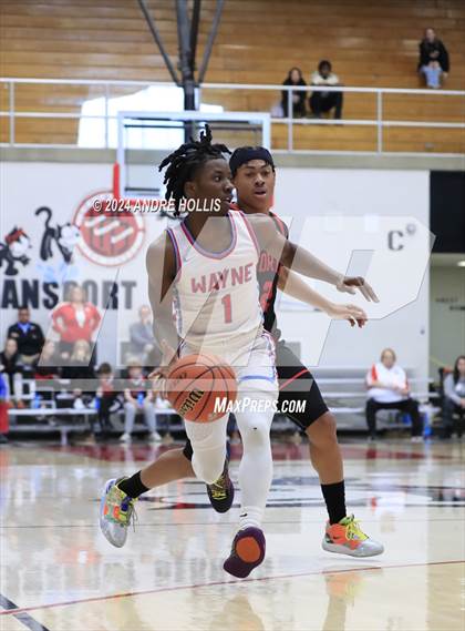 Thumbnail 1 in Fort Wayne North Side vs Fort Wayne Wayne (IHSAA 4A Region 4 Final) photogallery.
