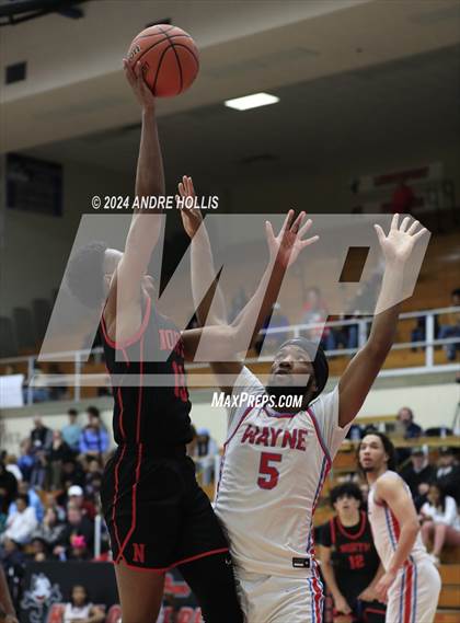 Thumbnail 2 in Fort Wayne North Side vs Fort Wayne Wayne (IHSAA 4A Region 4 Final) photogallery.