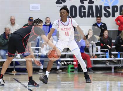 Thumbnail 3 in Fort Wayne North Side vs Fort Wayne Wayne (IHSAA 4A Region 4 Final) photogallery.