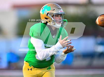 Thumbnail 3 in Yuma Catholic vs. Snowflake (AIA 3A Final) photogallery.
