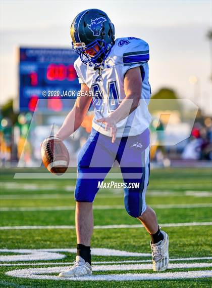 Thumbnail 3 in Yuma Catholic vs. Snowflake (AIA 3A Final) photogallery.