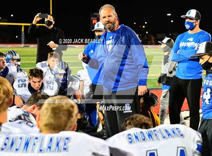 Thumbnail 3 in Yuma Catholic vs. Snowflake (AIA 3A Final) photogallery.