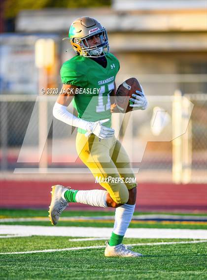 Thumbnail 2 in Yuma Catholic vs. Snowflake (AIA 3A Final) photogallery.