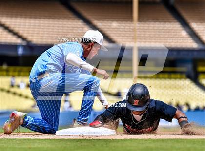 Thumbnail 3 in Carson vs. Banning (CIF LA City Section DIV 1 Championship) photogallery.