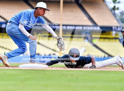 Thumbnail 2 in Carson vs. Banning (CIF LA City Section DIV 1 Championship) photogallery.