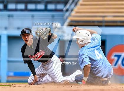Thumbnail 2 in Carson vs. Banning (CIF LA City Section DIV 1 Championship) photogallery.
