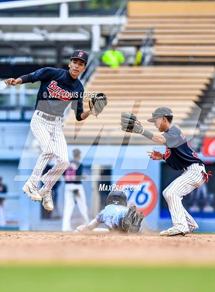 Thumbnail 2 in Carson vs. Banning (CIF LA City Section DIV 1 Championship) photogallery.
