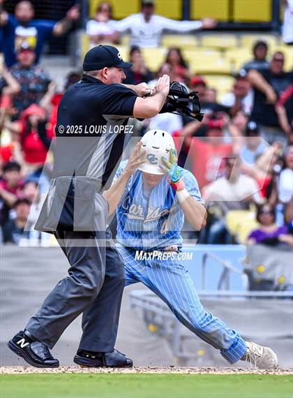 Thumbnail 2 in Carson vs. Banning (CIF LA City Section DIV 1 Championship) photogallery.