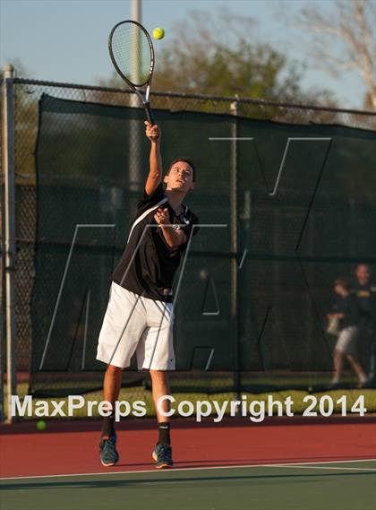 Thumbnail 2 in Emery/Weiner vs. Lutheran South photogallery.