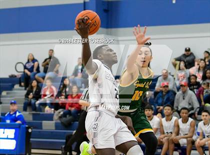 Thumbnail 2 in West Oso vs. Crystal City (UIL 4A Area Playoffs) photogallery.