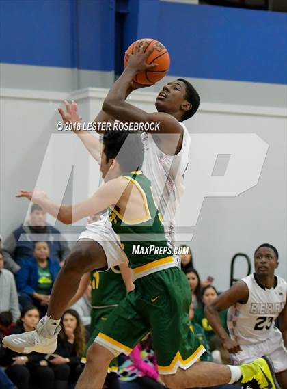 Thumbnail 3 in West Oso vs. Crystal City (UIL 4A Area Playoffs) photogallery.