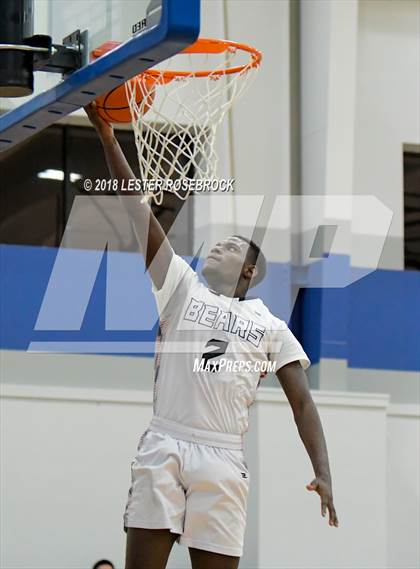 Thumbnail 2 in West Oso vs. Crystal City (UIL 4A Area Playoffs) photogallery.