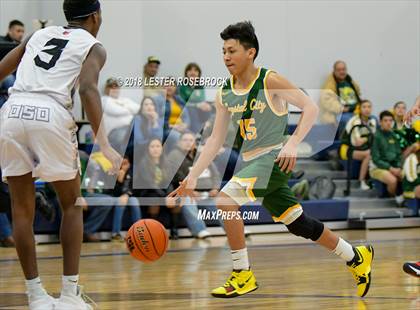 Thumbnail 3 in West Oso vs. Crystal City (UIL 4A Area Playoffs) photogallery.