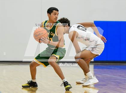 Thumbnail 3 in West Oso vs. Crystal City (UIL 4A Area Playoffs) photogallery.