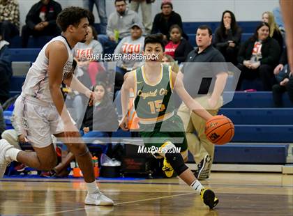 Thumbnail 2 in West Oso vs. Crystal City (UIL 4A Area Playoffs) photogallery.