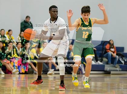 Thumbnail 2 in West Oso vs. Crystal City (UIL 4A Area Playoffs) photogallery.