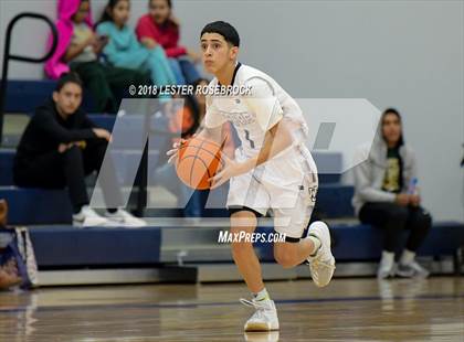 Thumbnail 1 in West Oso vs. Crystal City (UIL 4A Area Playoffs) photogallery.