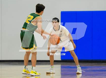 Thumbnail 3 in West Oso vs. Crystal City (UIL 4A Area Playoffs) photogallery.