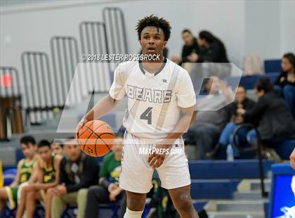Thumbnail 3 in West Oso vs. Crystal City (UIL 4A Area Playoffs) photogallery.