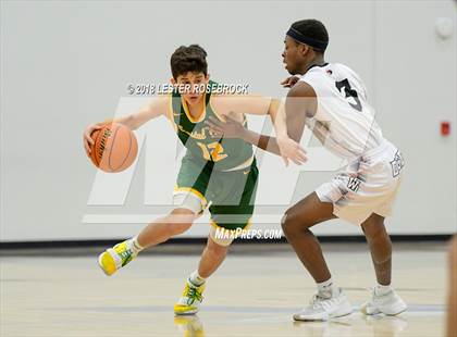 Thumbnail 2 in West Oso vs. Crystal City (UIL 4A Area Playoffs) photogallery.