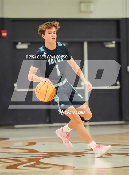 Thumbnail 3 in Valor Christian @ Columbine photogallery.