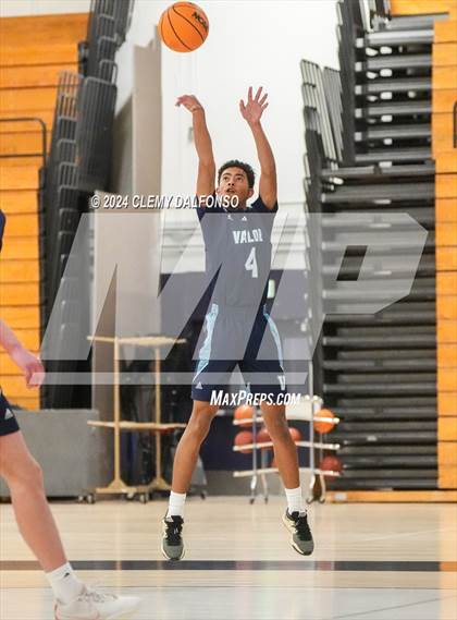 Thumbnail 2 in Valor Christian @ Columbine photogallery.
