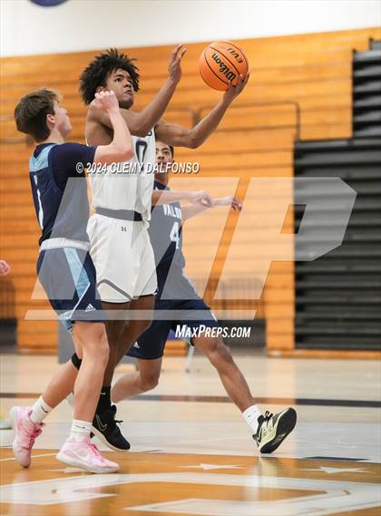 Thumbnail 1 in Valor Christian @ Columbine photogallery.