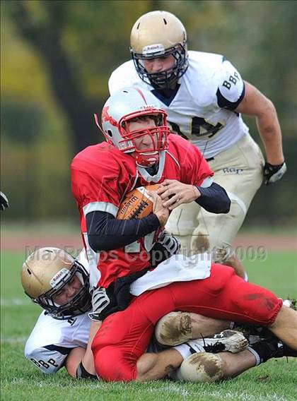 Thumbnail 3 in Bayport-Blue Point @ Amityville Memorial photogallery.