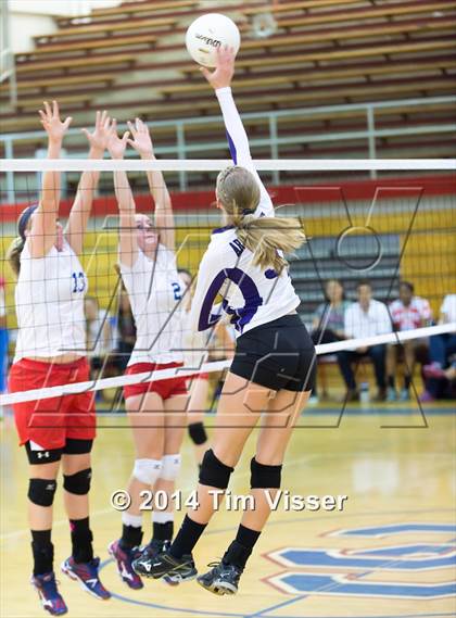 Thumbnail 1 in Arvada West vs. Cherry Creek photogallery.