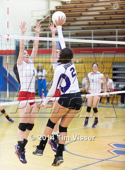 Thumbnail 3 in Arvada West vs. Cherry Creek photogallery.