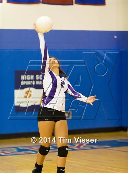 Thumbnail 2 in Arvada West vs. Cherry Creek photogallery.