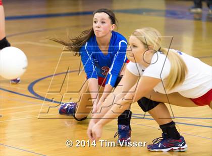 Thumbnail 2 in Arvada West vs. Cherry Creek photogallery.
