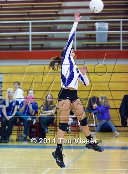 Thumbnail 1 in Arvada West vs. Cherry Creek photogallery.