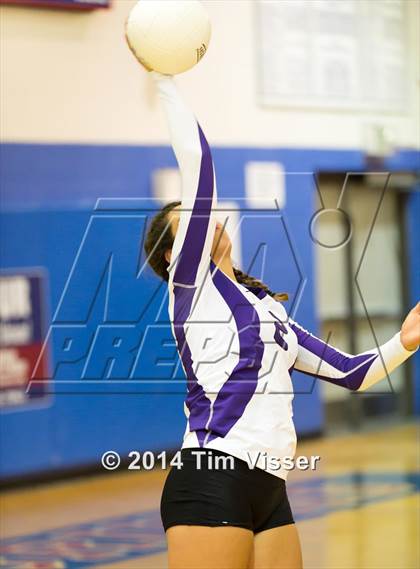Thumbnail 3 in Arvada West vs. Cherry Creek photogallery.
