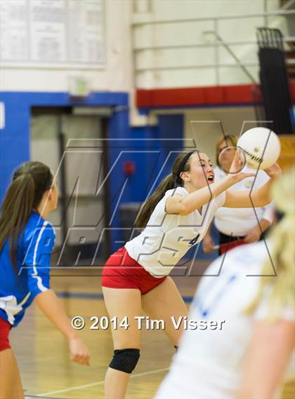 Thumbnail 2 in Arvada West vs. Cherry Creek photogallery.
