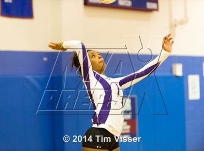 Thumbnail 2 in Arvada West vs. Cherry Creek photogallery.