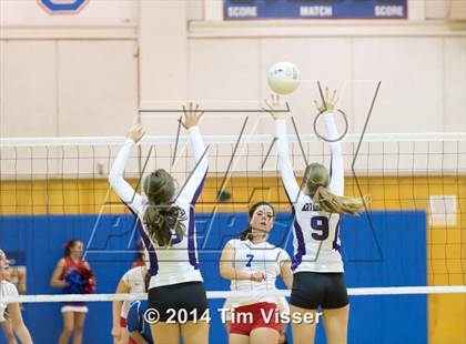 Thumbnail 1 in Arvada West vs. Cherry Creek photogallery.