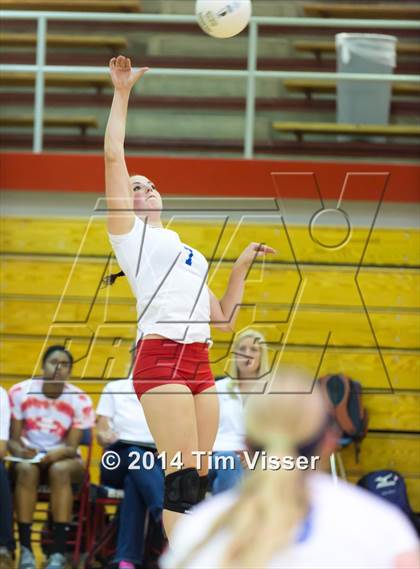 Thumbnail 2 in Arvada West vs. Cherry Creek photogallery.